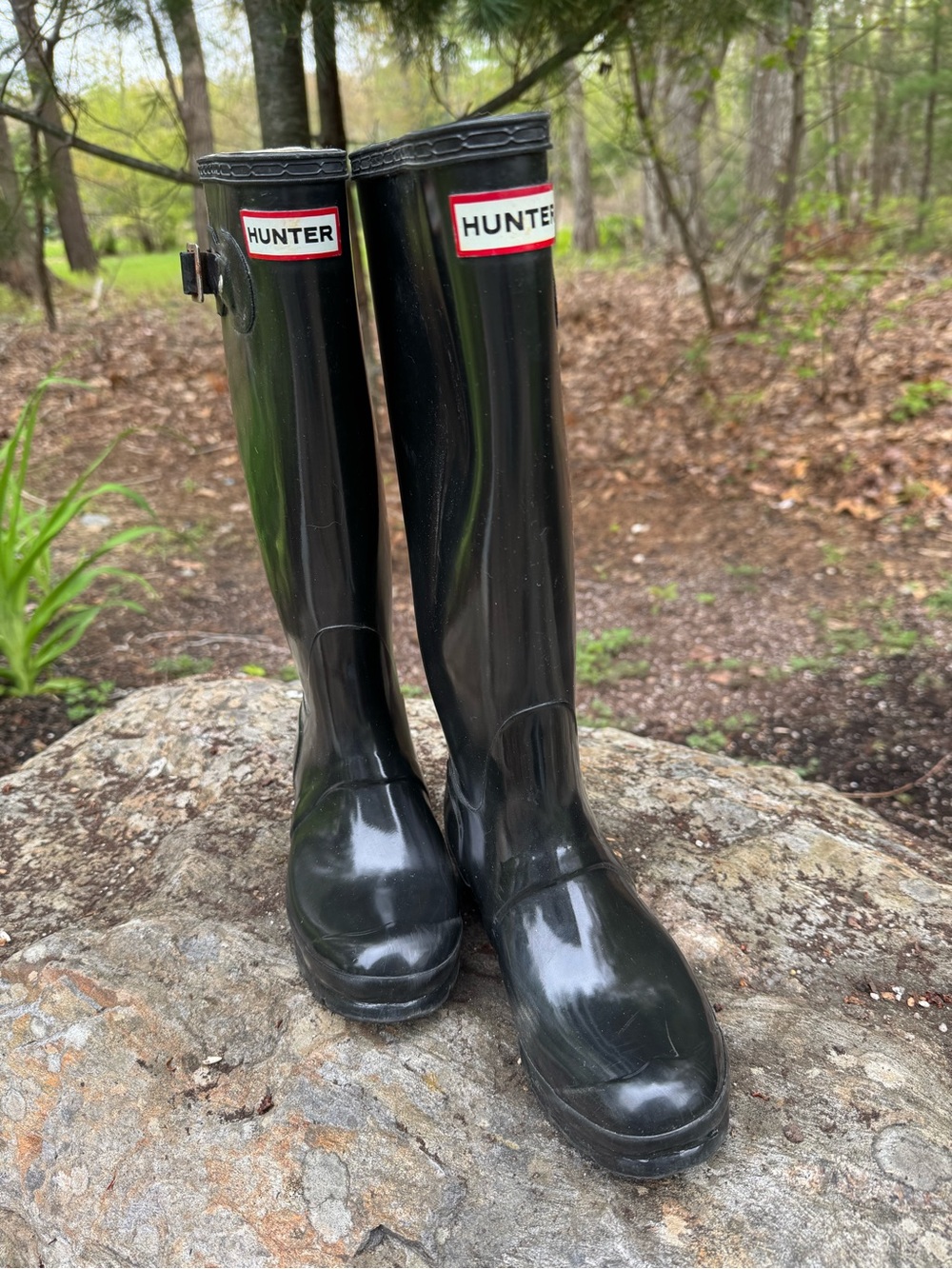 Hunter Black Gloss Knee-High Rain Boots with Logo Plaque with free Hunter insert